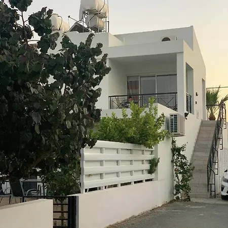 Lovely Apt 250m From The Beach